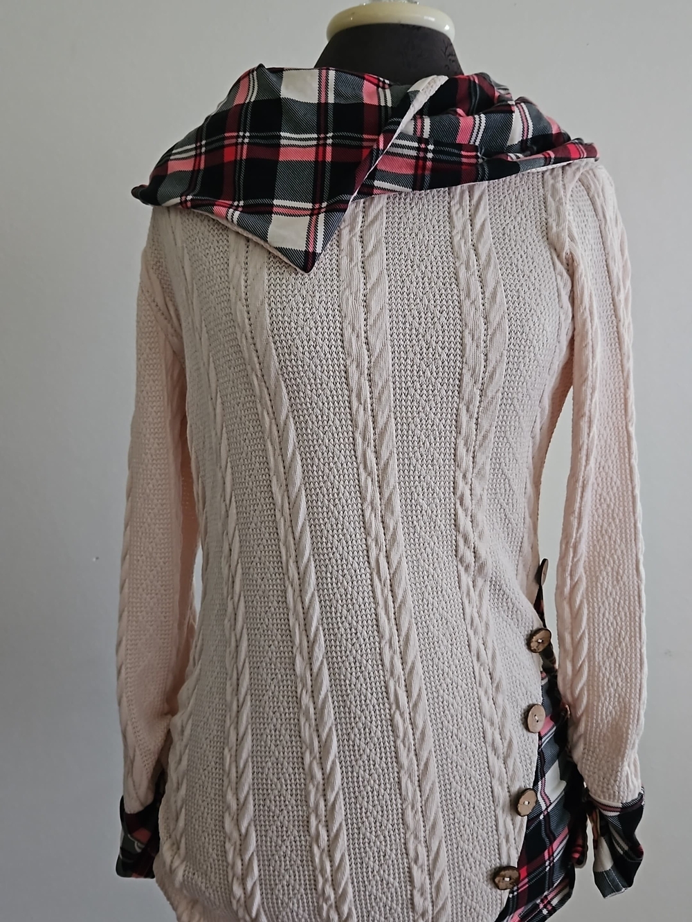 Women's Cable-Knit Scoop Sweater with Pink Plaid Trim